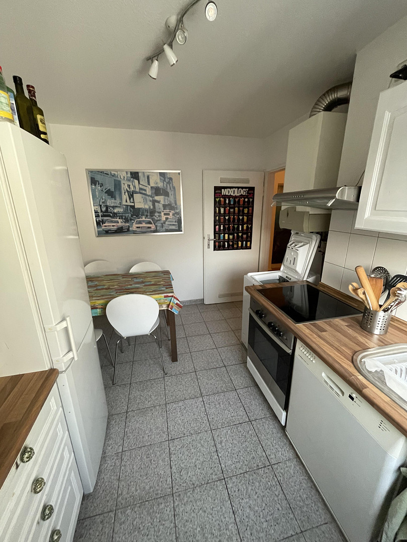 Großzügige, helle 3-Zimmerwohnung in Südstadt – Rüppurrer Str. 26, 76137 Karlsruhe(Südstadt) – Vorschaubild 2