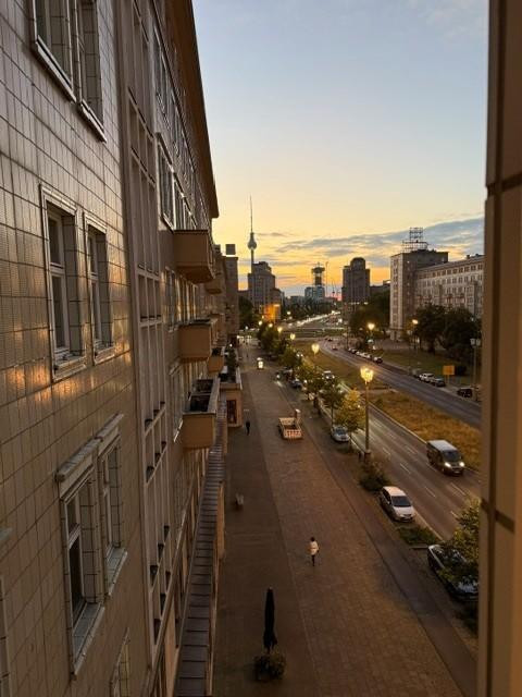 Freie 4 Zi., 4.OG, Karl-Marx Allee/Andreasstr. 46, direkter Blick auf Fernsehturm & Frankfurter Tor – Andreasstraße 46, 10243 Berlin(Friedrichshain) – Vorschaubild 9