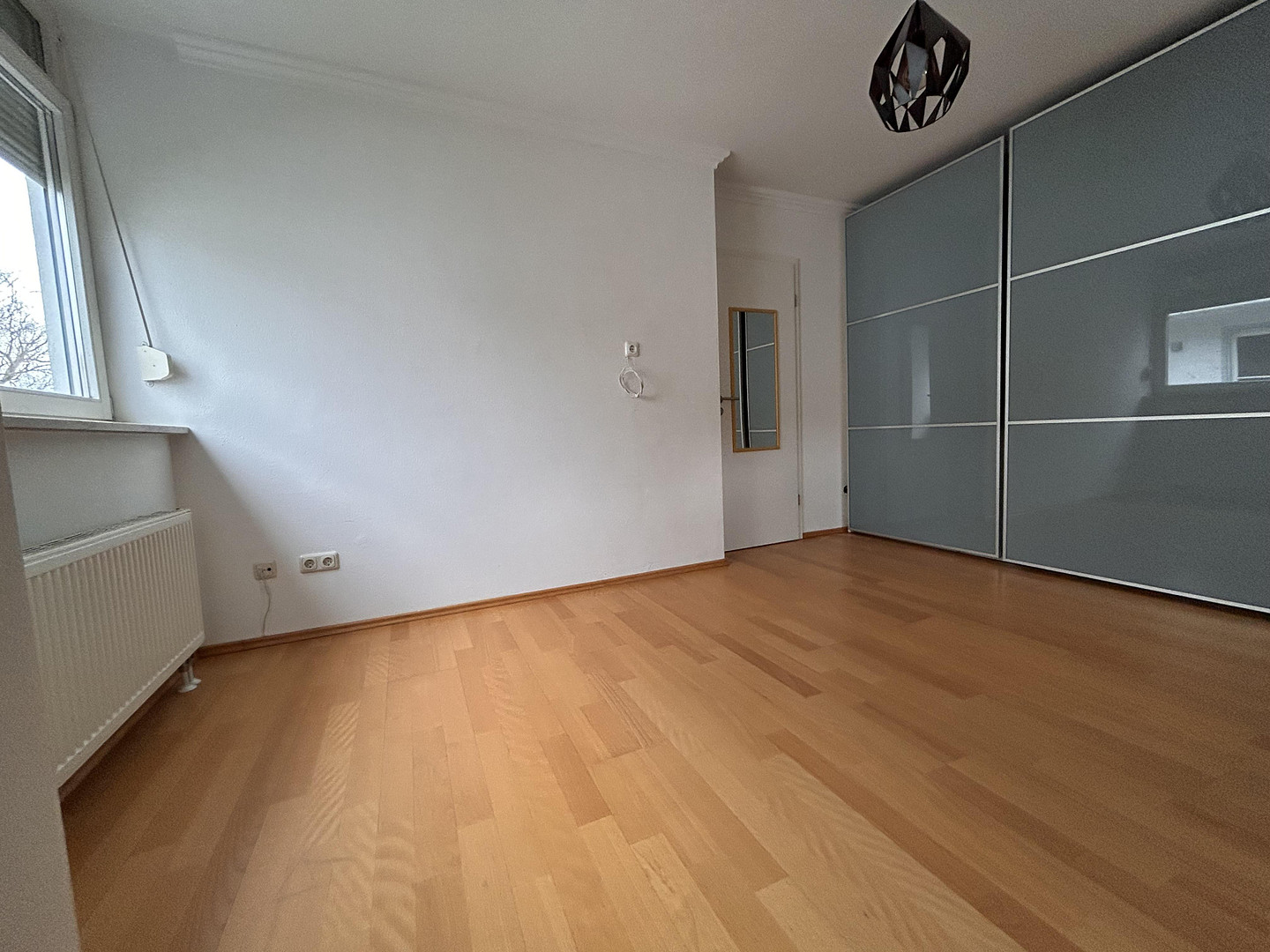 Eigenheim-Glück in Pasing: Quatrohaus mit eigenem Garten (137 m²) viel Privatsphäre provisionsfrei – München(Obermenzing) – Vorschaubild 7
