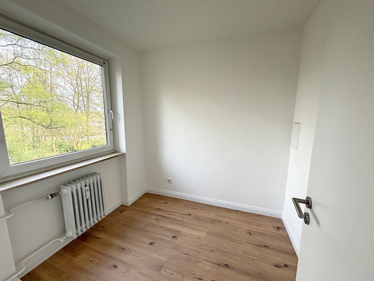 Fußläufig zum Alsterlauf, Erstbezug nach Sanierung, Gäste WC, inkl. TG-Stellplatz, ohne Courtage – Hamburg(Hummelsbüttel) – Vorschaubild 7