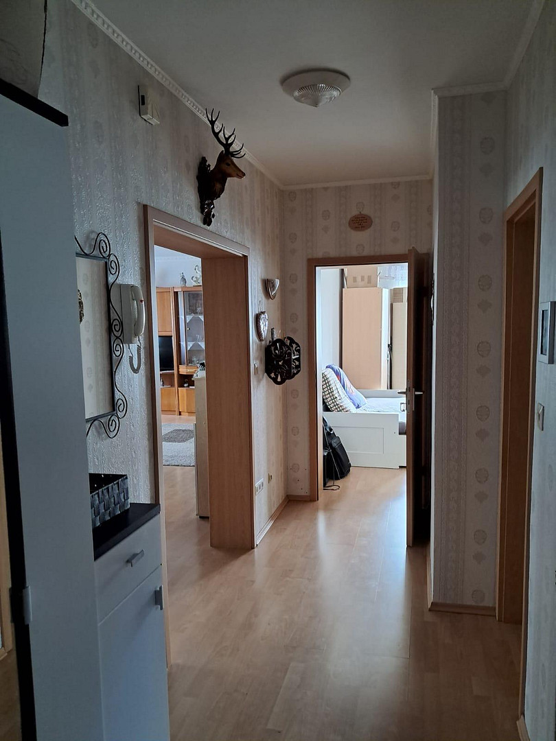 Gepflegtes Zweifamilienhaus mit PV-Anlage, Sauna, Doppelgarage in zentraler Lage Bremen-Blumenthal – Blumenthal – Vorschaubild 10