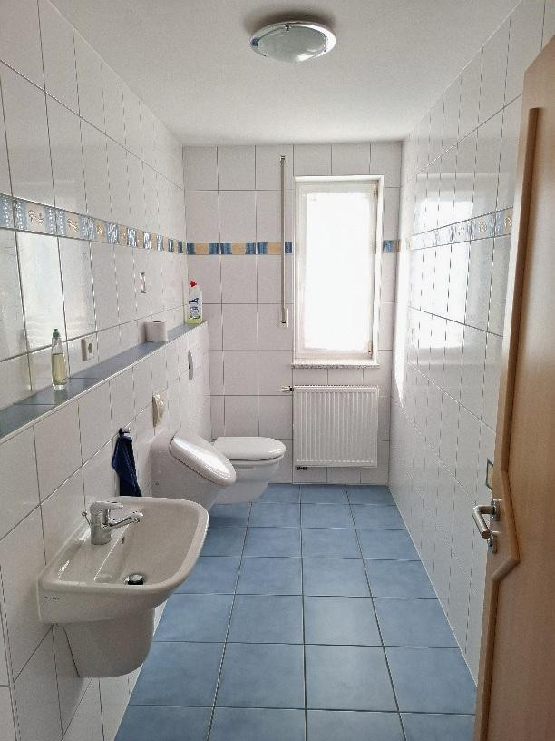 Repräsentatives Einfamilienhaus mit separaten Gewerbegebäude Werkstatt/Lagerhalle – Hausen(Herrnwahlthann) – Vorschaubild 17