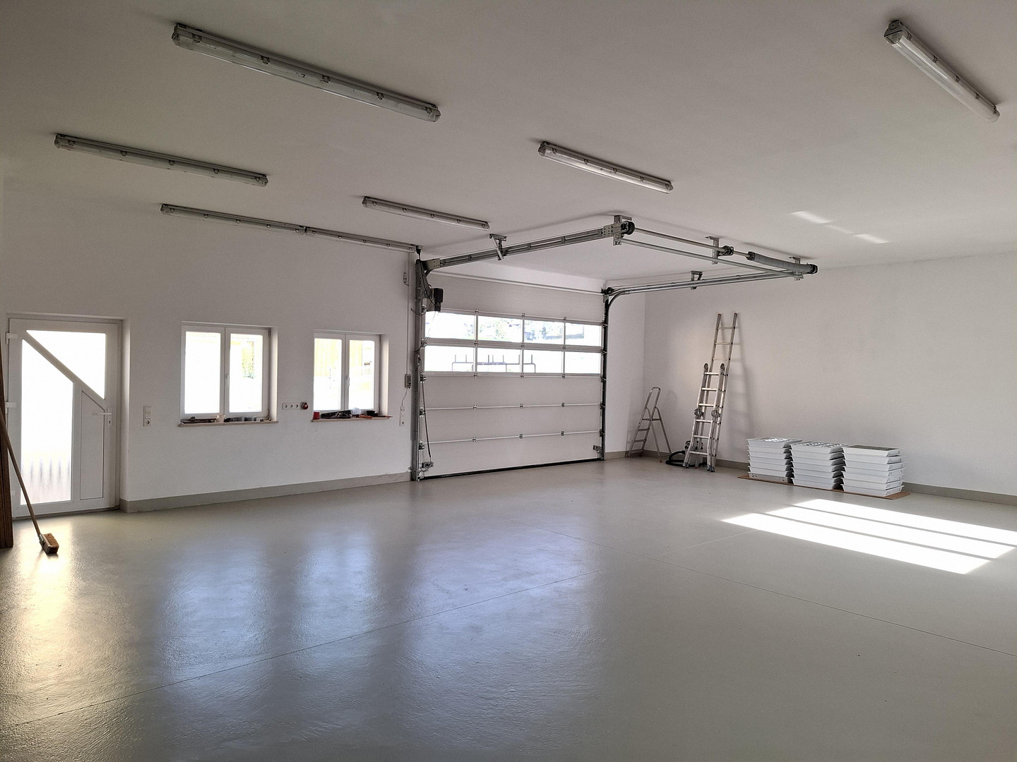 Repräsentatives Einfamilienhaus mit separaten Gewerbegebäude Werkstatt/Lagerhalle – Hausen(Herrnwahlthann) – Vorschaubild 21