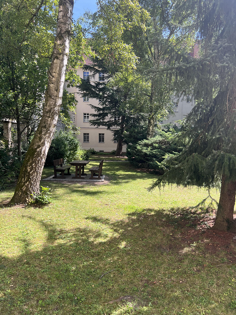 Sanierte 4-Zimmer-Altbauwohnung mit Traumgarten & Zugang zu den Ceciliengärten – Sponholzstraße 40, 12159 Berlin(Schöneberg) – Vorschaubild 19