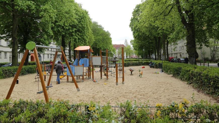 Sanierte 4-Zimmer-Altbauwohnung mit Traumgarten & Zugang zu den Ceciliengärten – Sponholzstraße 40, 12159 Berlin(Schöneberg) – Vorschaubild 22