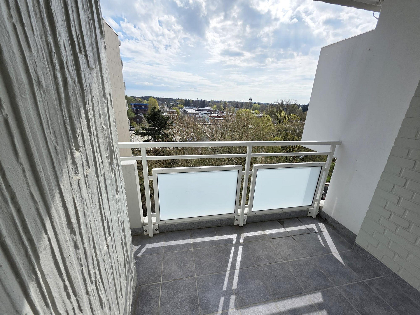 2-Zimmer ETW mit Balkon, Erstbezug nach Sanierung, inkl. TG-Stellplatz, ohne Courtage – Hamburg(Niendorf) – Vorschaubild 11