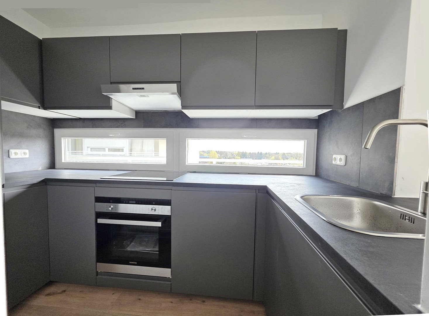 2-Zimmer ETW mit Balkon, Erstbezug nach Sanierung, inkl. TG-Stellplatz, ohne Courtage – Hamburg(Niendorf) – Vorschaubild 3