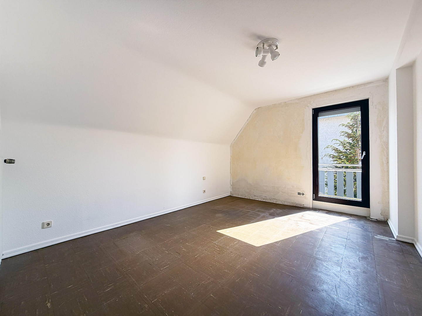 Investieren in Qualität: leerstehendes Mehrfamilienhaus mit 3 geteilten Einheiten in Köln – Penningsfelder Weg 89, 51069 Köln(Dellbrück) – Vorschaubild 37