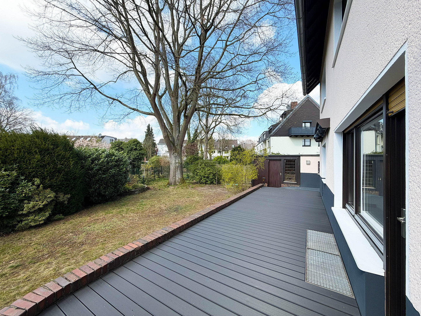 Investieren in Qualität: leerstehendes Mehrfamilienhaus mit 3 geteilten Einheiten in Köln – Penningsfelder Weg 89, 51069 Köln(Dellbrück) – Vorschaubild 12