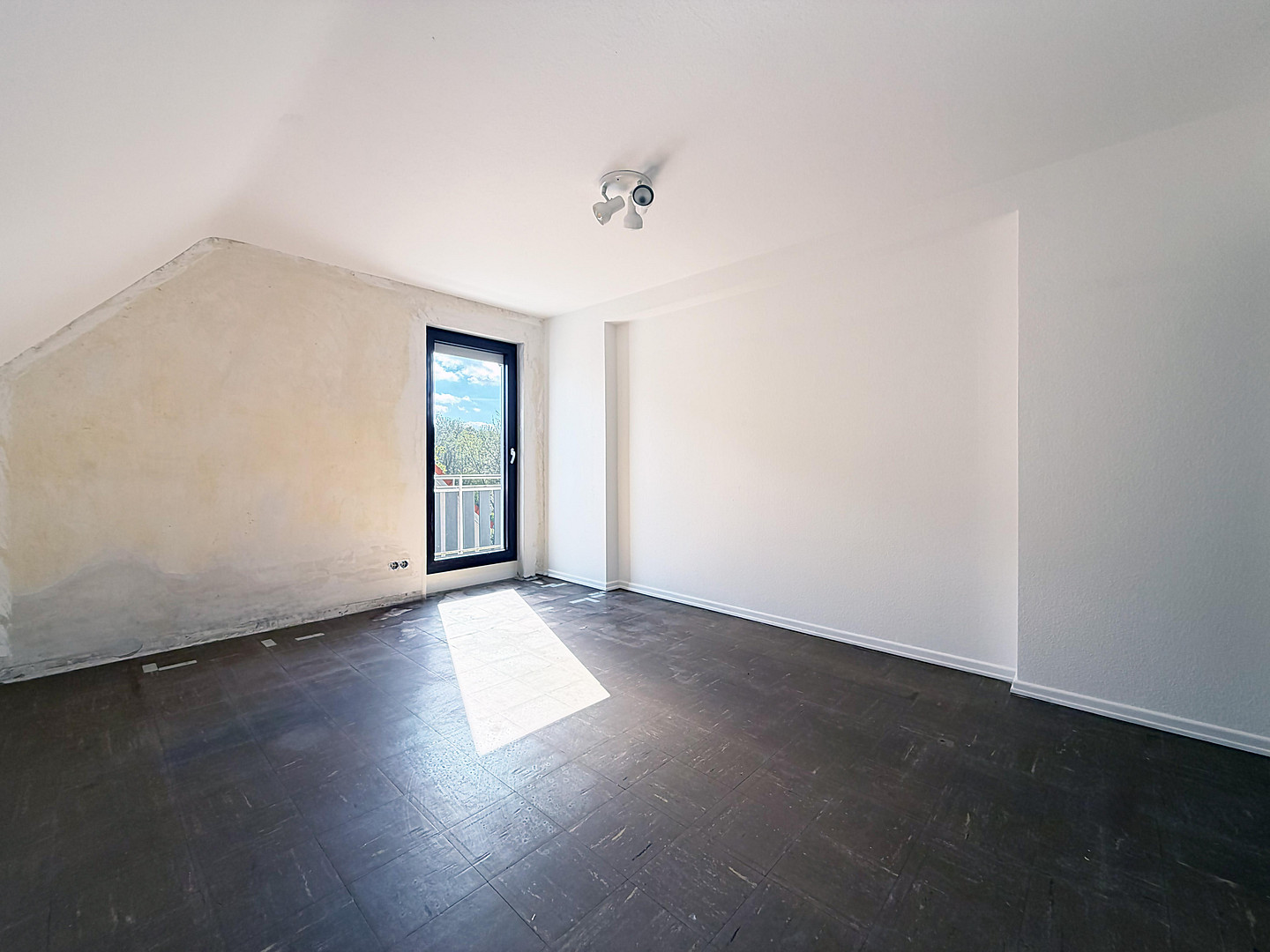 Investieren in Qualität: leerstehendes Mehrfamilienhaus mit 3 geteilten Einheiten in Köln – Penningsfelder Weg 89, 51069 Köln(Dellbrück) – Vorschaubild 38