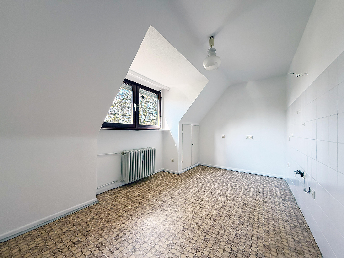 Investieren in Qualität: leerstehendes Mehrfamilienhaus mit 3 geteilten Einheiten in Köln – Penningsfelder Weg 89, 51069 Köln(Dellbrück) – Vorschaubild 39