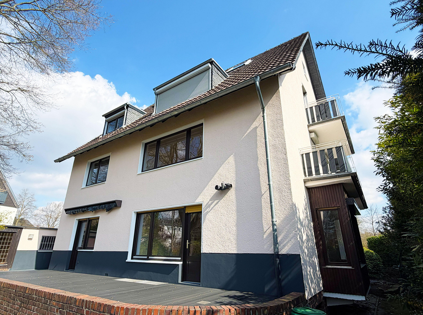 Investieren in Qualität: leerstehendes Mehrfamilienhaus mit 3 geteilten Einheiten in Köln – Penningsfelder Weg 89, 51069 Köln(Dellbrück) – Vorschaubild 6