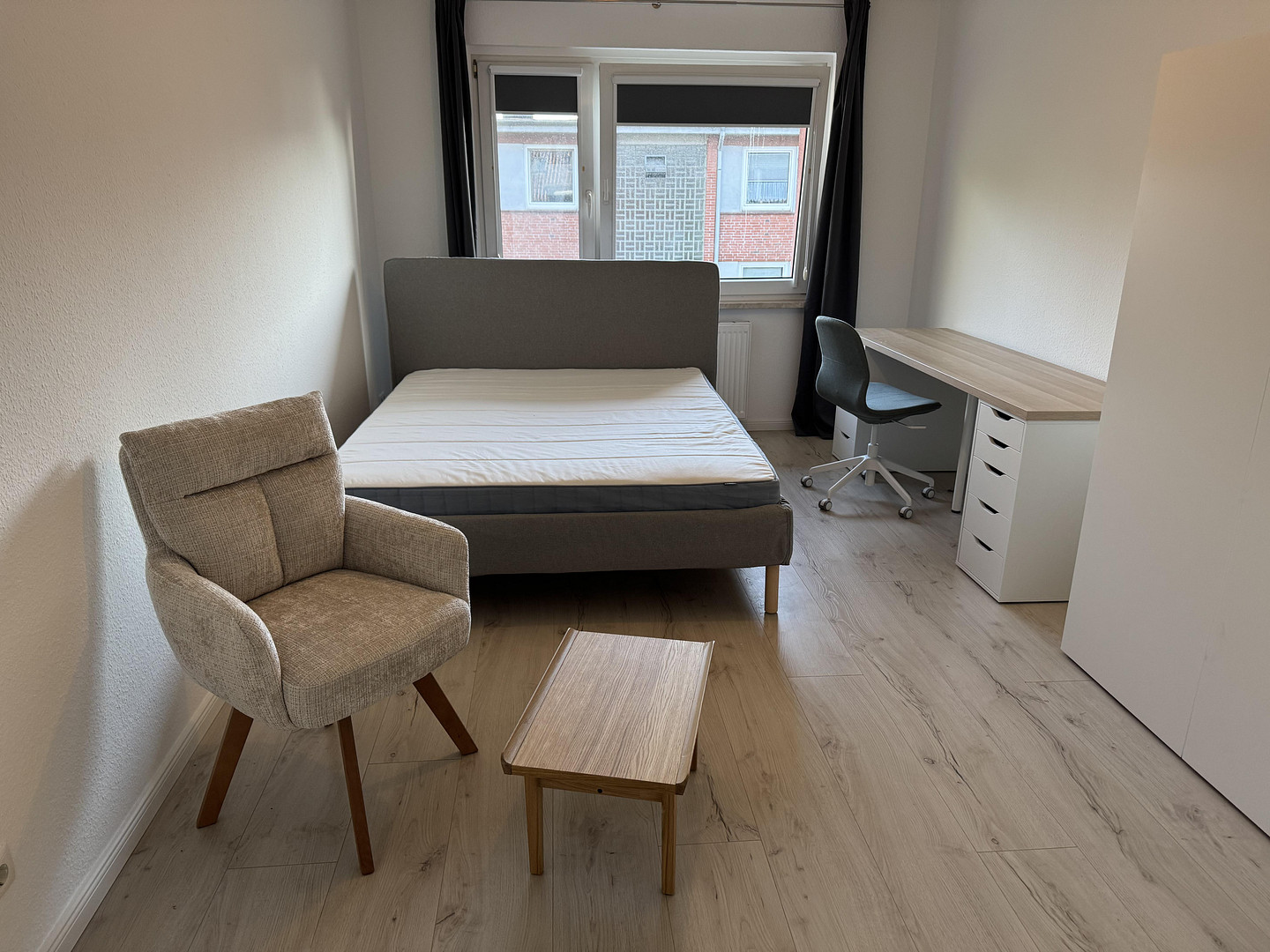 Hochwertiges WG-Zimmer mit neuer Ausstattung & Balkon ab sofort – Olewischtwiet 15, 22177 Hamburg(Bramfeld) – Vorschaubild 4