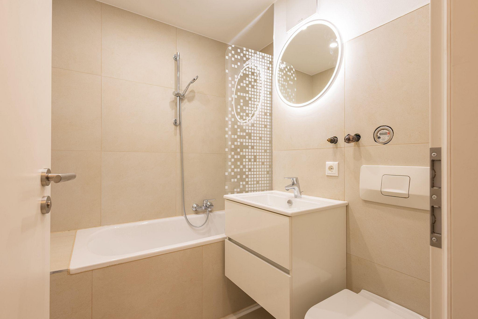 Modernes, renoviertes 1-Zimmer-Apartment mit Balkon – sofort bezugsfertig – Brecherspitzstraße 6, 81541 München(Obergiesing) – Vorschaubild 4