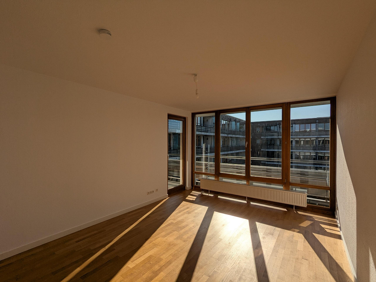 3 Zimmer Wohnung mit 2 Balkonen im 4. OG an der Rummelsburger Bucht mit Tiefgaragenplatz – Hauptstraße 5/o, 10317 Berlin(Rummelsburg) – Vorschaubild 3
