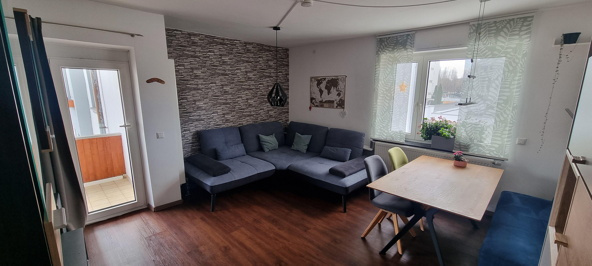 Lichtdurchflutet und zentral gelegen mit Garage Balkon & Keller nähe City Gallerie – Augsburg(Innenstadt) – Vorschaubild 3