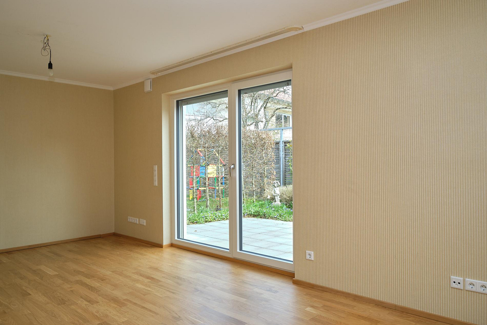 *PROVISIONSFREI* Hochwertige Erdgeschoss-Terrassenwohnung in Bestlage Maxhofstraße - Fürstenried – Maxhofstraße 61, 81475 München(Forstenried) – Vorschaubild 3