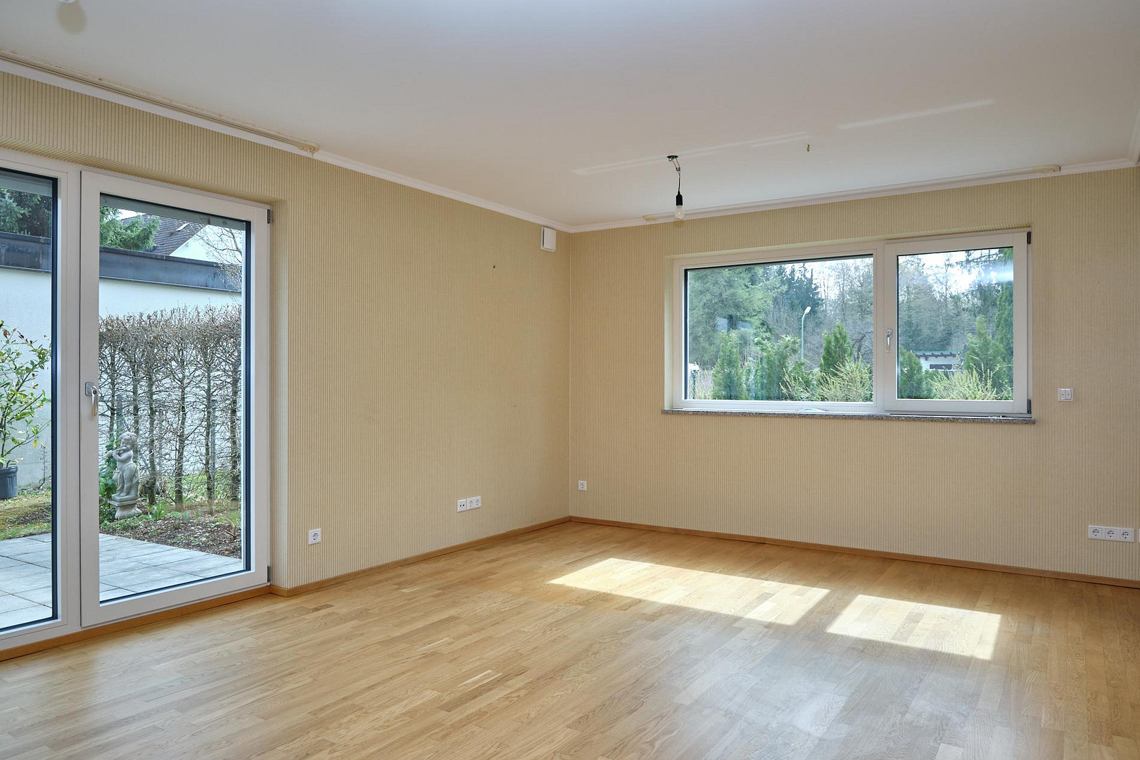 *PROVISIONSFREI* Hochwertige Erdgeschoss-Terrassenwohnung in Bestlage Maxhofstraße - Fürstenried – Maxhofstraße 61, 81475 München(Forstenried) – Vorschaubild 2
