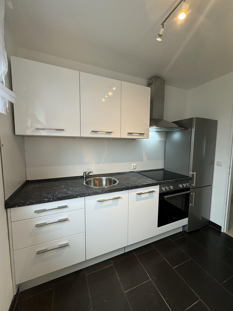Möblierte 2,5-Zimmer Wohnung im 6. OG mit Balkon in München-Hadern – Gräfelfinger Straße 4, 81375 München(Hadern) – Vorschaubild 7