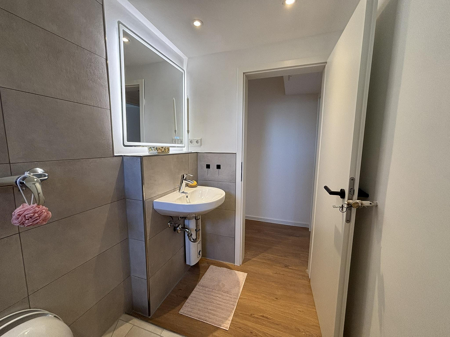 Frisch modernisierte 2-Zimmer-Wohnung mit Südbalkon – provisionsfrei im Herzen von Nippes – Köln(Nippes) – Vorschaubild 6
