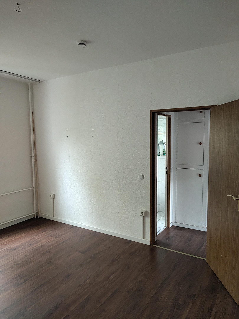 Unvermietete helle 2-Zimmer-Wohnung im 3. OG mit Balkon und PKW-Stellplatz in Steglitz zu verkaufen – Birkbuschstraße 92, 12167 Berlin(Steglitz) – Vorschaubild 16