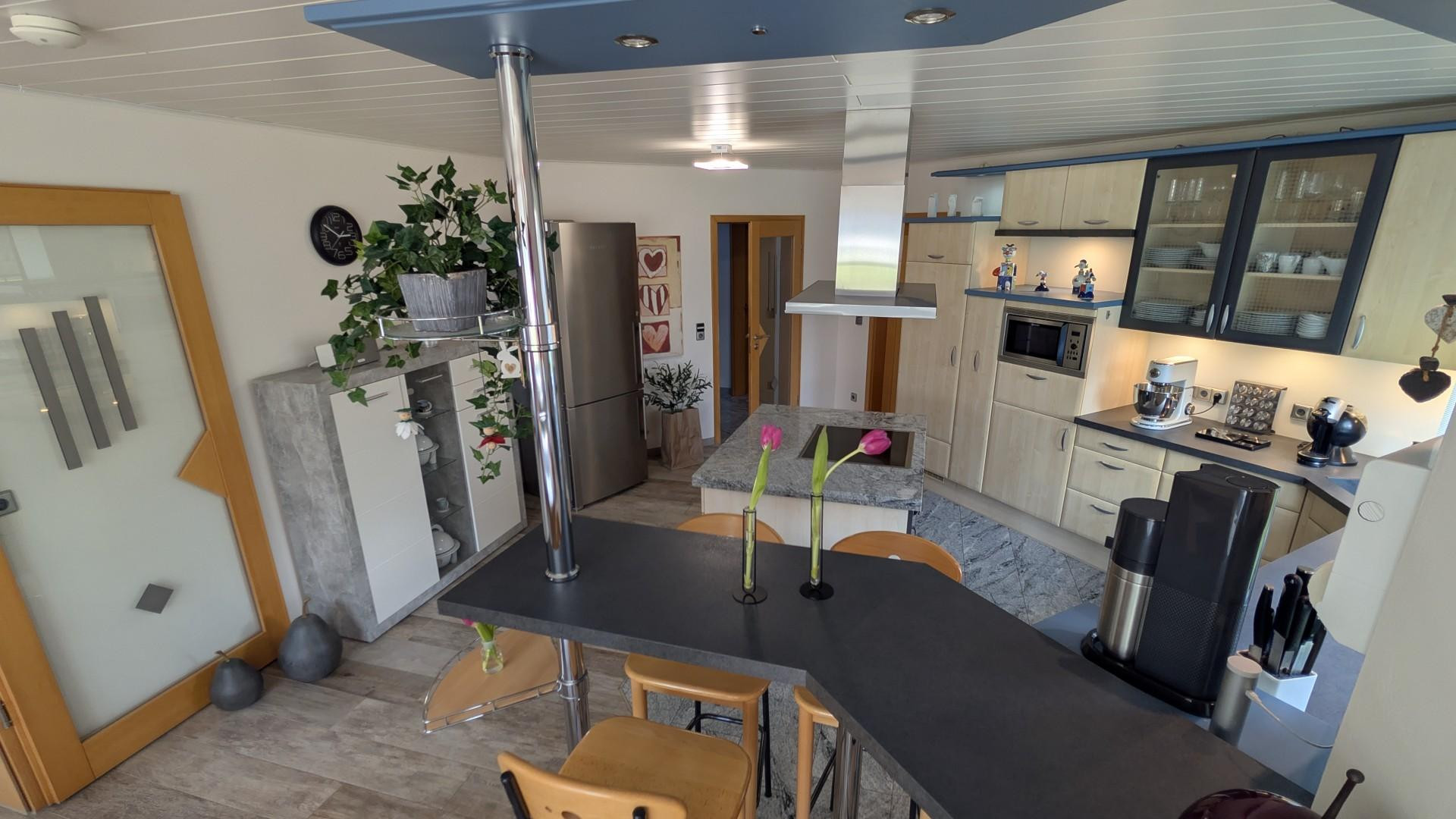 -Maklerfrei- Top gepflegtes, komfortables Familienhaus mit nachhaltiger Technik und Traumgarten – Goldkronach/ Dressendorf(Dressendorf) – Vorschaubild 12