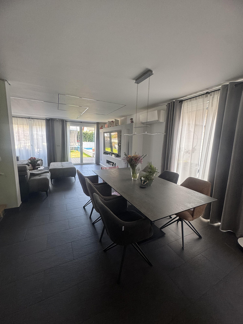 Familienfreundliches Traumhaus in ruhiger Privatstraße – Duisburg(Wanheim-Angerhausen) – Vorschaubild 2