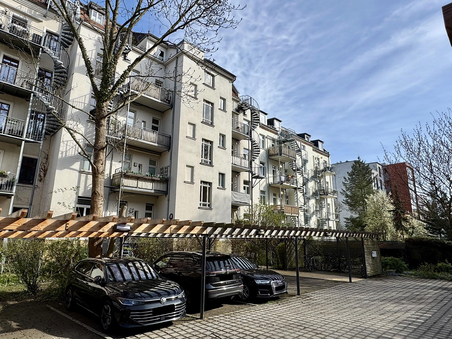 Direkter Parkzugang, 2 Balkone mit Gartenanteil, Loggia, Fußbodenheizung, Tageslichtbad, uvm... – Könneritzstraße 29 Hinterhaus, 4229 Leipzig(Schleußig) – Vorschaubild 4