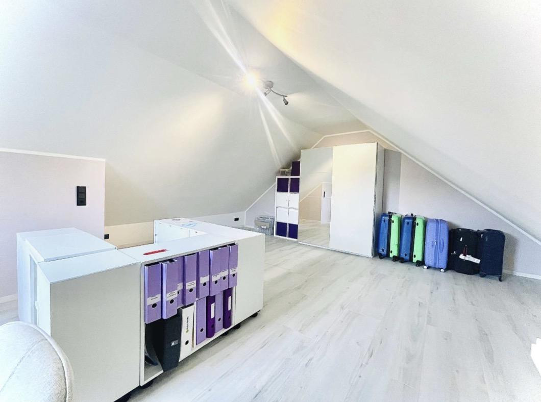 Modernisiertes EFH, EEK B, mit Terrasse, Dachterrasse & Garage – Wuppertal(Langerfeld) – Vorschaubild 24
