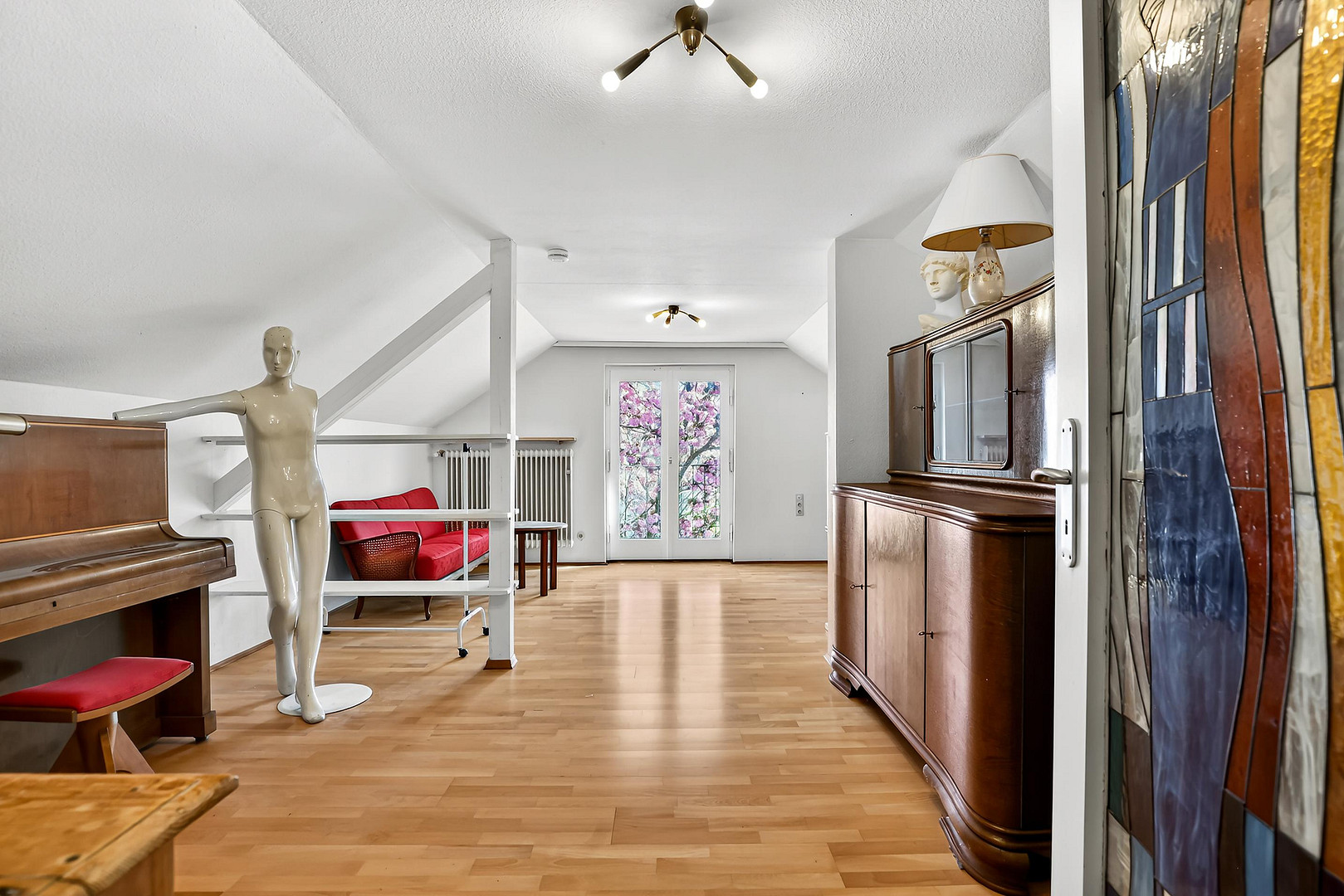 Bezugsfrei! Ruhiges Einfamilienhaus mit großem Garten! Provisionsfrei! – Rudhartstr. 52, 80999 München(Allach) – Vorschaubild 22