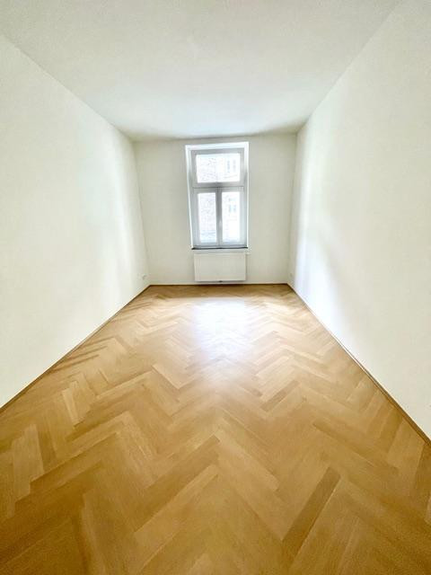 Erstbezug nach Sanierung: Charmante Stadtwhg. mit großem Balkon in energetisch saniertem Stilaltbau – Düsseldorf(Pempelfort) – Vorschaubild 10