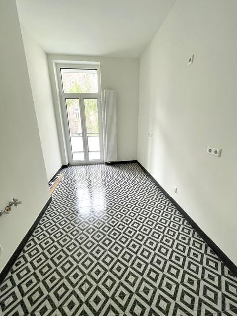 Erstbezug nach Sanierung: Charmante Stadtwhg. mit großem Balkon in energetisch saniertem Stilaltbau – Düsseldorf(Pempelfort) – Vorschaubild 8