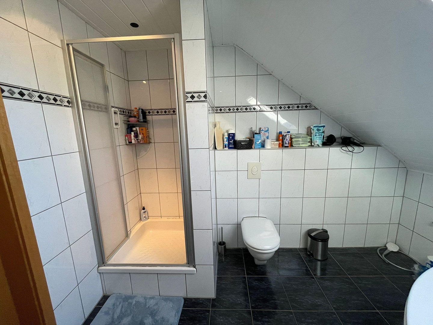 Großzügige 3-Zimmer-Wohnung in verkehrsgünstiger Lage von Bochum-Linden zu vermieten – Am Krüzweg 70, 44879 Bochum(Linden) – Vorschaubild 15
