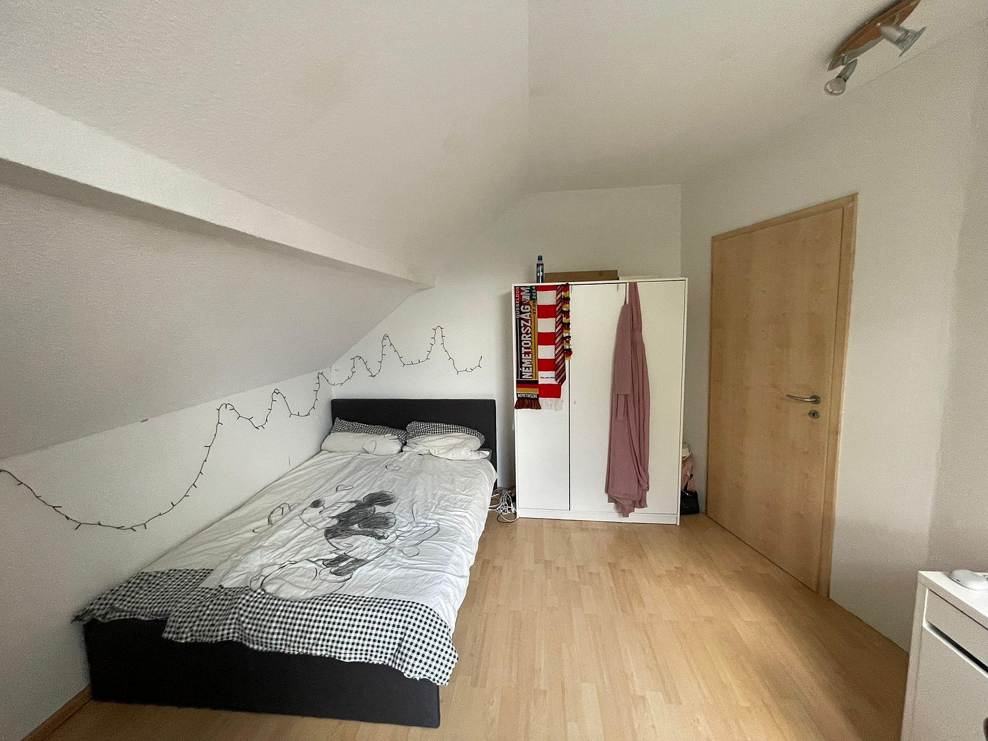 Großzügige 3-Zimmer-Wohnung in verkehrsgünstiger Lage von Bochum-Linden zu vermieten – Am Krüzweg 70, 44879 Bochum(Linden) – Vorschaubild 17