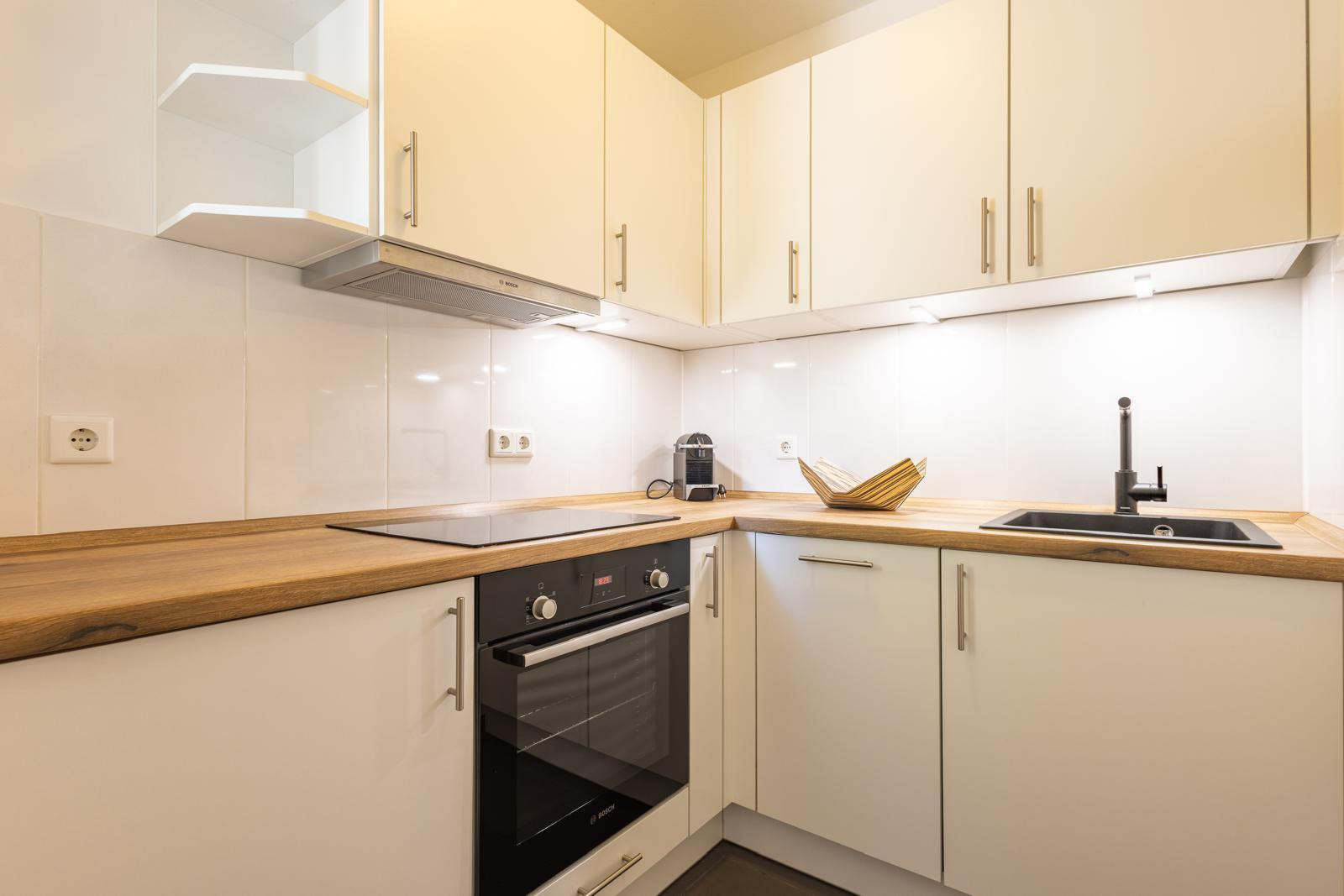 Neu möblierte, ruhige Terrassenwohnung inkl. Schwimmbad im Haus – Johann-Fichte-Str.11, 80805 München(Schwabing) – Vorschaubild 5