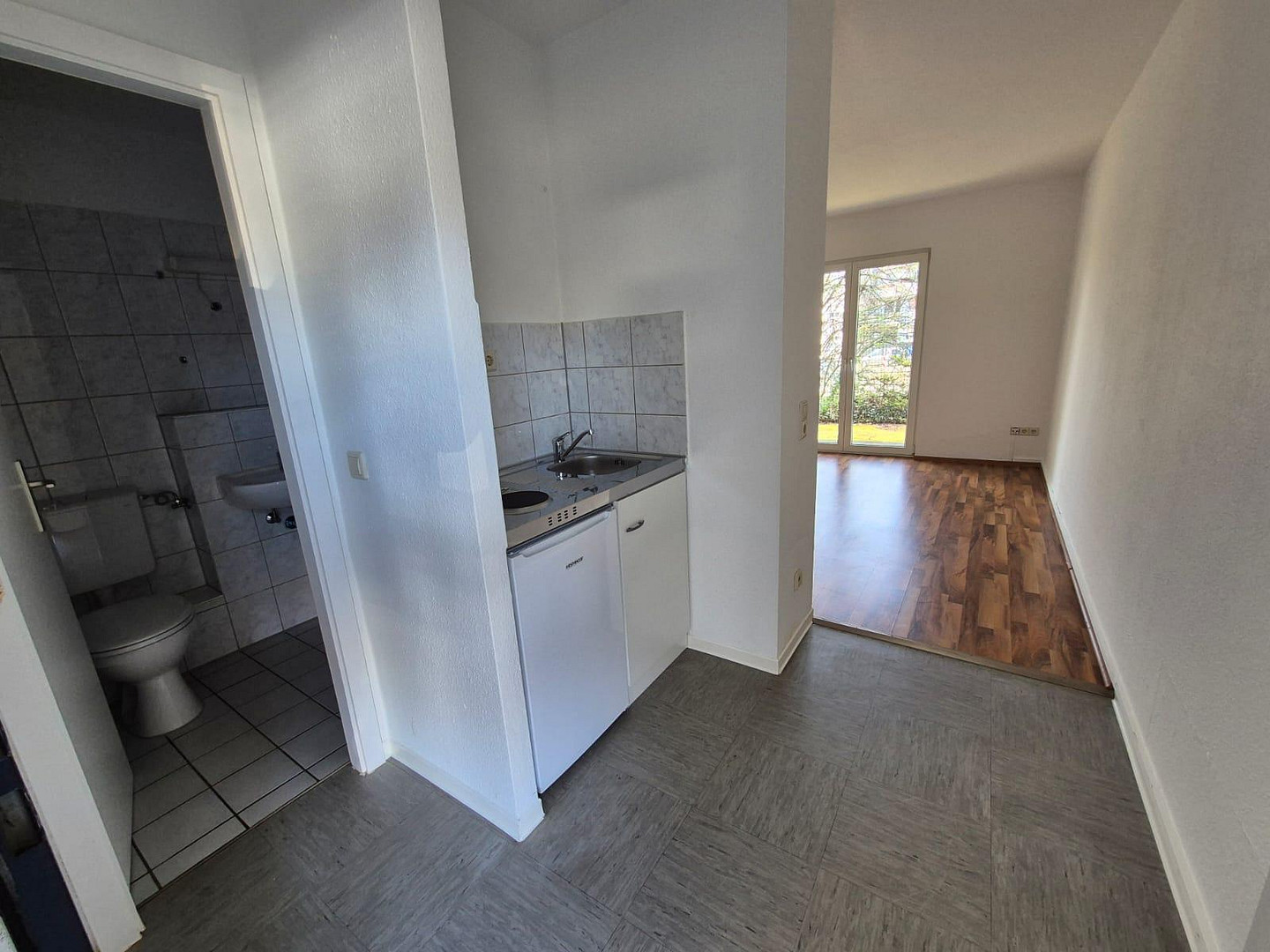renoviertes Apartment mit Terrasse – Schonnebeckhöfe 216, 45327 Essen(Katernberg) – Vorschaubild 4