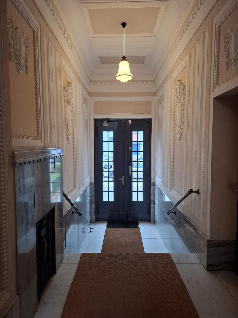 Stilvolle 6-Zi.-Altbauwohnung mit Aufzug+Weitblick in Berlin-Wilmersdorf,bezugsfrei von privat – Berlin(Wilmersdorf) – Vorschaubild 3