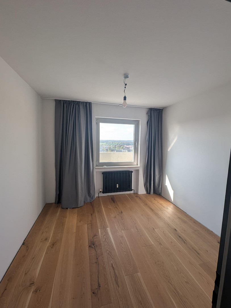 Großzügige und bezugsfreie 4,5 Zimmer Wohnung mit 3 Balkonen in Ludwigsfeld – Breslauer Straße 8, 89231 Neu-Ulm(Ludwigsfeld) – Vorschaubild 3