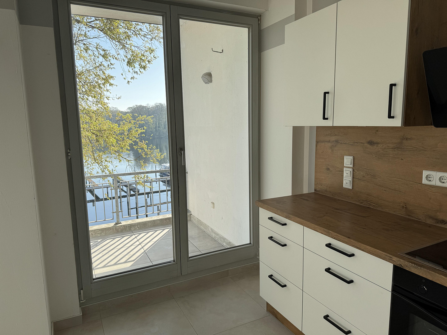 Seeblick • Eckwohnung mit viel Licht • Balkon zum Wasser • hochwertig saniert – Tschudistraße 8c, 14476 Potsdam - Neu-Fahrland – Vorschaubild 16