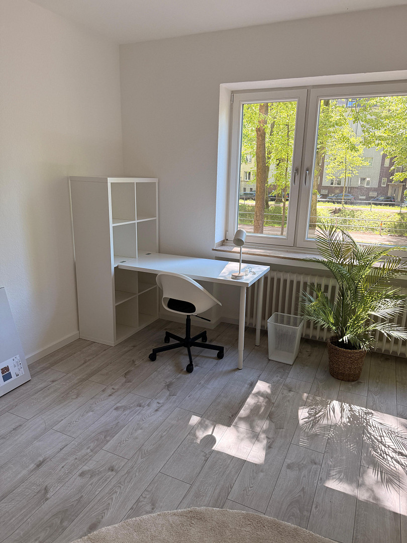 Erstbezug | Möbliertes WG-Zimmer in kernsanierter Wohnung – Düsseldorf Mörsenbroich – Heinrichstr. 105, 40239 Düsseldorf(Düsseltal) – Vorschaubild 3