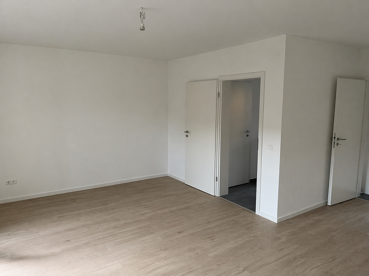 Ein Zuhause für die ganze Familie - Reihenmittelhaus Am Rehmenfeld renoviert – Am Rehmenfeld, 27404 Zeven – Vorschaubild 4