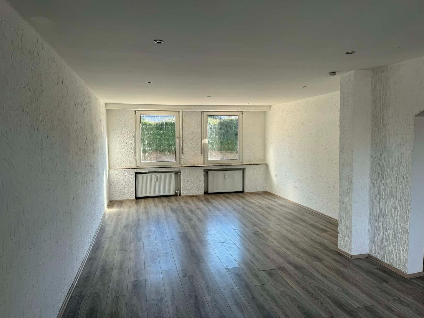 3,5 Zimmer EG Wohnung mit großer Terrasse + Garage + Souterrain – 44879 Bochum(Dahlhausen) – Vorschaubild 2