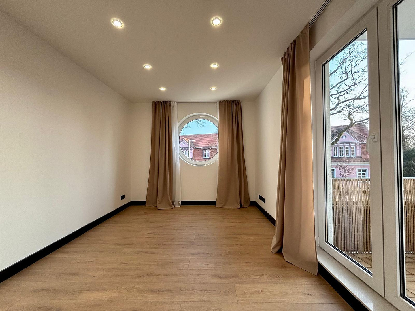 Umfassend modernisierte Eigentumswohnung in begehrter Lage – Bremen(Oberneuland) – Vorschaubild 13