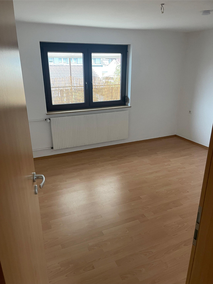 Ein-/Zweifamilienhaus mit Einzelgarage in zentraler Lage von Crailsheim zu verkaufen – Crailsheim – Vorschaubild 8