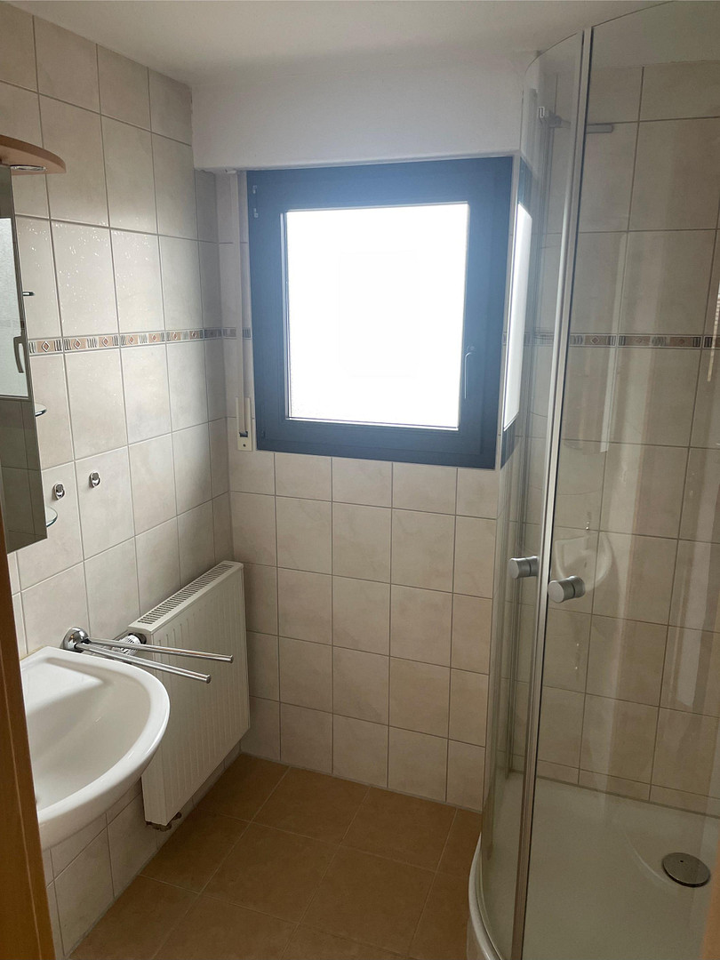 Ein-/Zweifamilienhaus mit Einzelgarage in zentraler Lage von Crailsheim zu verkaufen – Crailsheim – Vorschaubild 11
