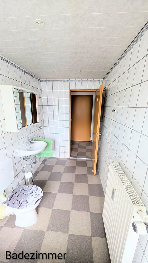 Helle 2-Zimmer-Wohnung in Offenhausen ( Neu-Ulm )-sofort bezugsfrei , ohne Maklerprovision – Schillerstaße 26, 89231 Neu-Ulm – Vorschaubild 9