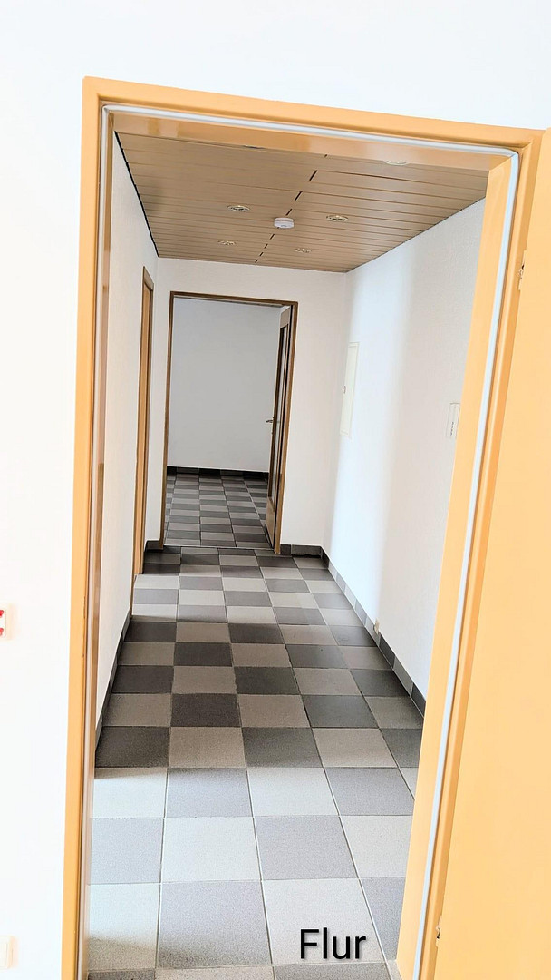 Helle 2-Zimmer-Wohnung in Offenhausen ( Neu-Ulm )-sofort bezugsfrei , ohne Maklerprovision – Schillerstaße 26, 89231 Neu-Ulm – Vorschaubild 7