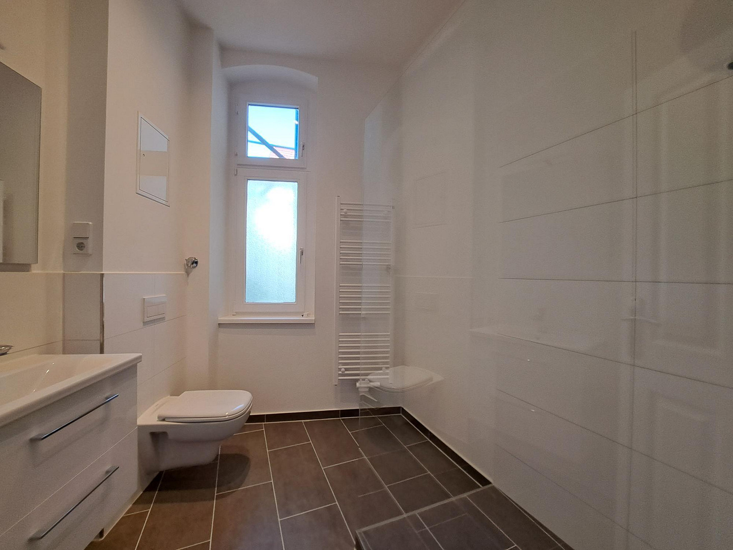 Stilvolle, geräumige 2-Zimmer-Wohnung am Viktoriapark, *KEINE PROVISION* – Kreuzbergstr 45, 10865 Berlin(Kreuzberg) – Vorschaubild 3