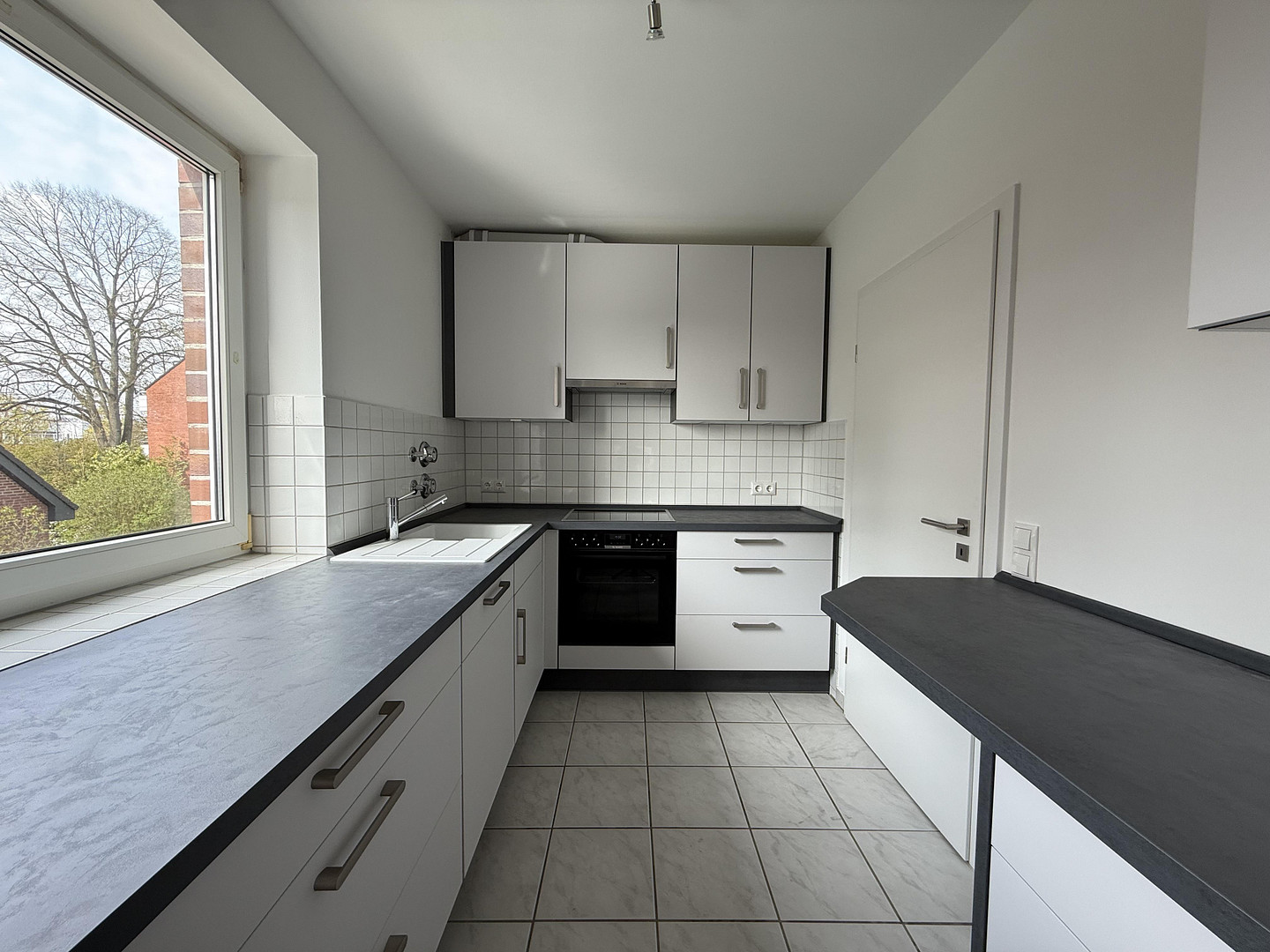 Frisch renovierte 2-Zimmer-Wohnung in zentraler Lage von Henstedt-Ulzburg – Hamburger Str. 21a, 24558 Henstedt-Ulzburg(Ulzburg) – Vorschaubild 14