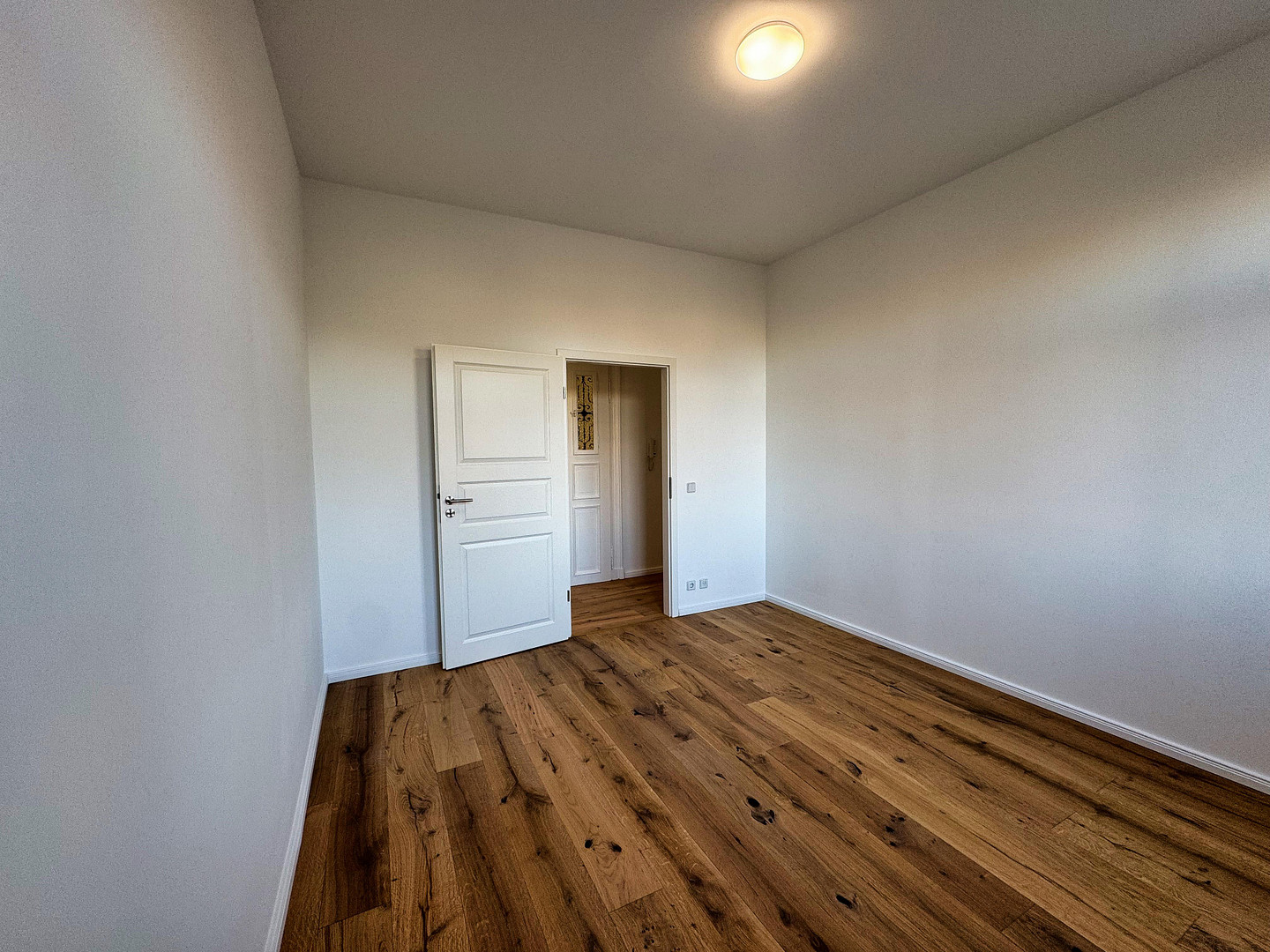 Bezugsfrei! Hochwertig saniert! Parkblick! Ihre neue Wohnung im hippen Szeneviertel – Wiedebachstraße, 4277 Leipzig(Connewitz) – Vorschaubild 7